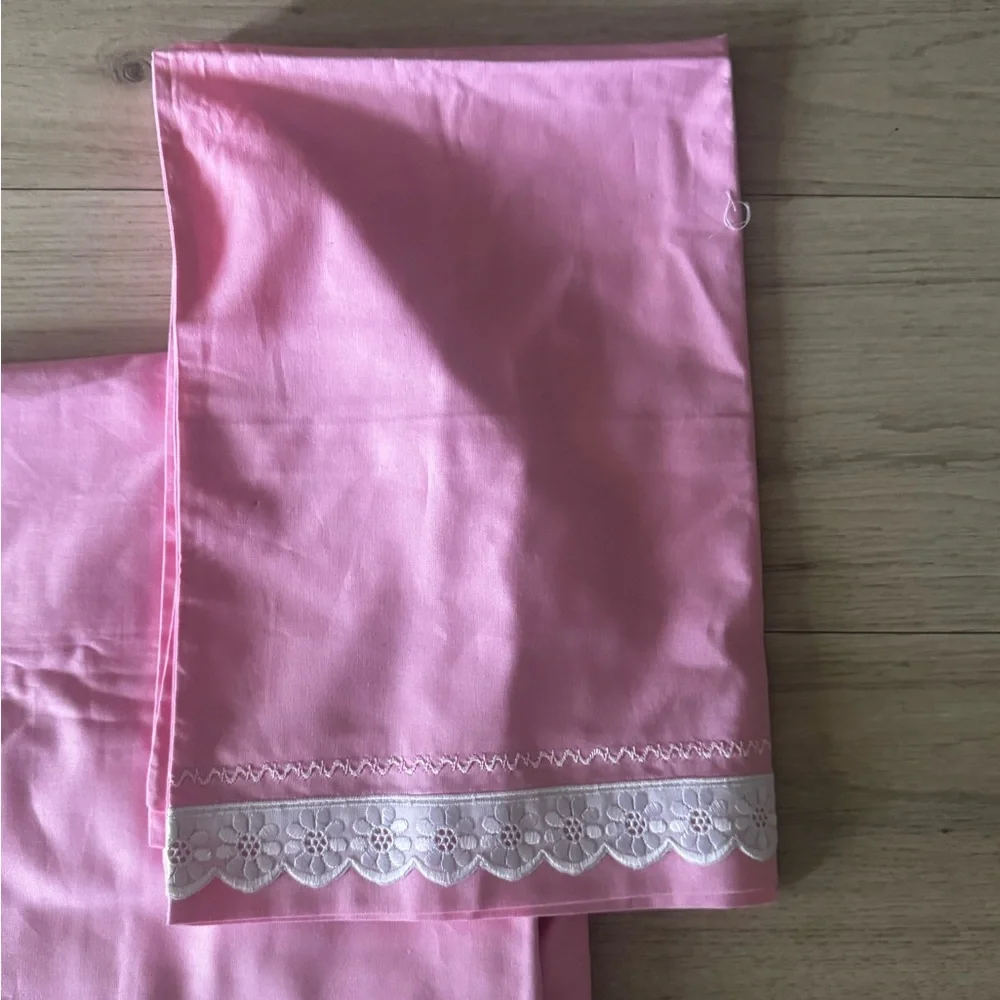 New Vintage Pink Cotton Sheet and Pillowcase Set Crochet Lace Cottagecore twin